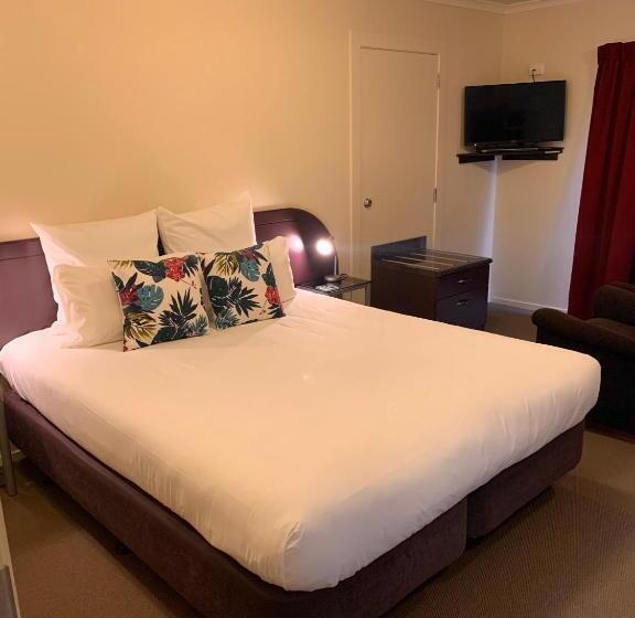 Escritório Estándar, Bks Premier Motel Palmerston North