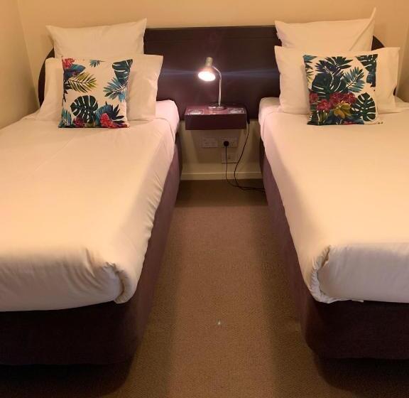 سوییت, Bks Premier Motel Palmerston North