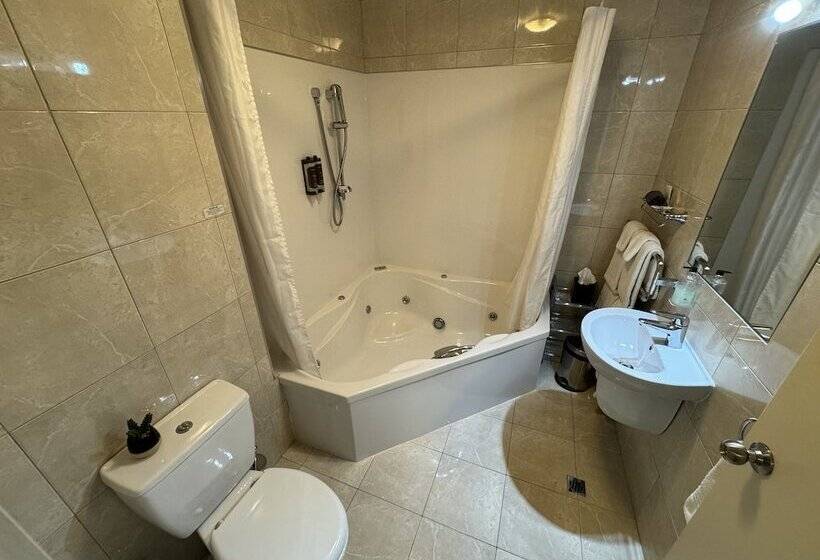 استودیوی استاندارد, Bks Premier Motel Palmerston North