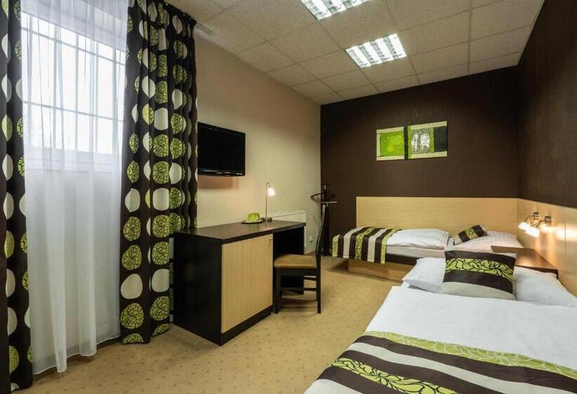 سوئیت 2 خوابه, Bnc Hotel   Restaurant   Bowling