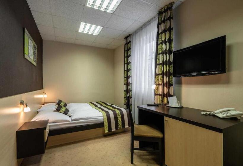 سوئیت 2 خوابه, Bnc Hotel   Restaurant   Bowling