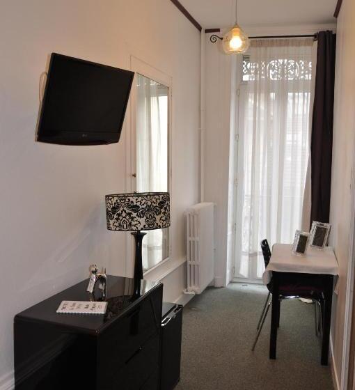 اتاق استاندارد یک تخته با سرویس بهداشتی مشترک, Authentic By Balladins, Hôtel Le Carré D Aix