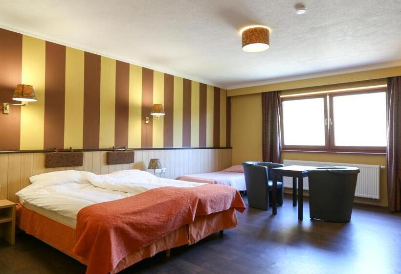 Quarto Estandar com Hidromassagem, Aux Tanneries De Wiltz