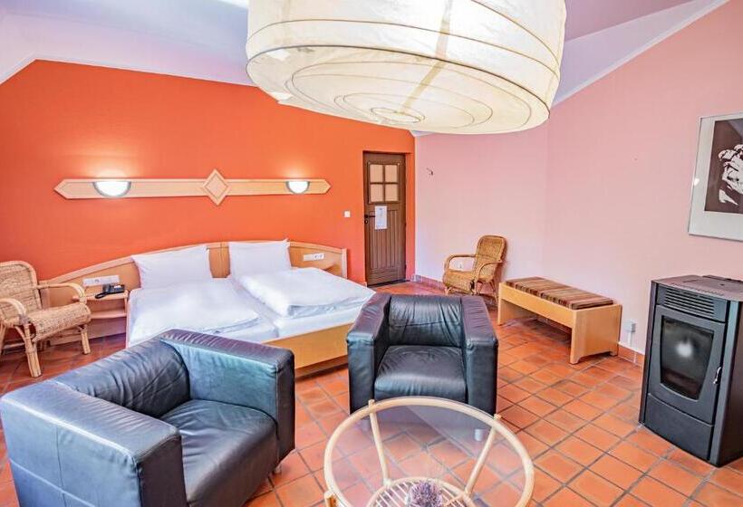 Quarto Estandar com Hidromassagem, Aux Tanneries De Wiltz