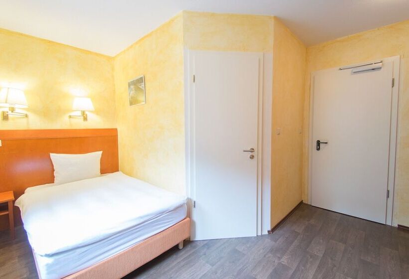 Quarto Estandar Individual, Aux Tanneries De Wiltz