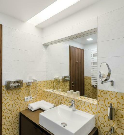 اتاق استاندارد یک نفره, Corso Hotel Pécs