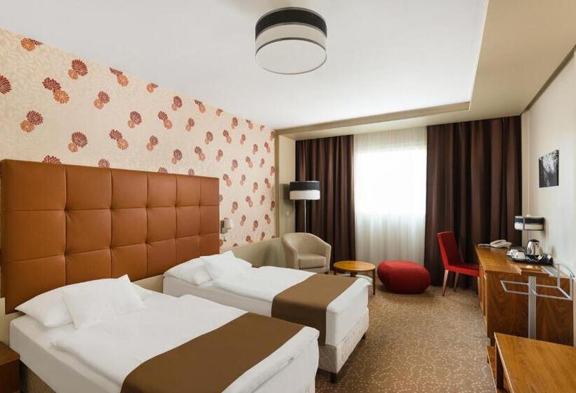 اتاق استاندارد, Corso Hotel Pécs