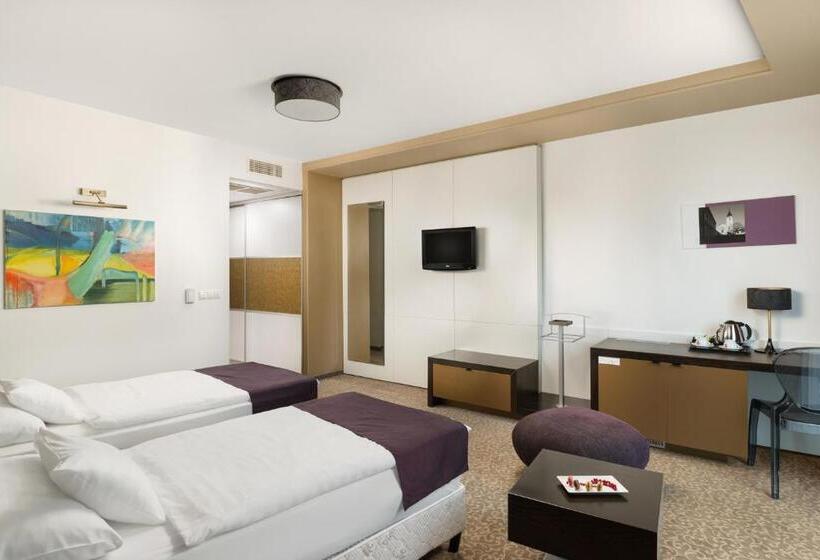 اتاق سوپریور, Corso Hotel Pécs