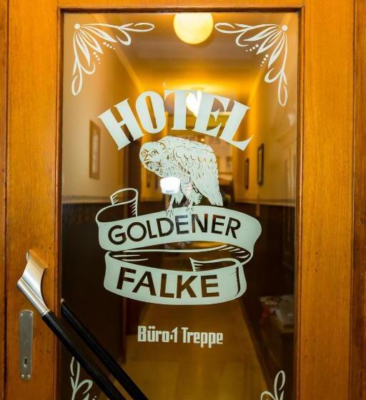 Single Basic Room, Goldener Falke