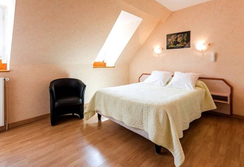 اتاق استاندارد سه نفره, Hôtel Ardiden
