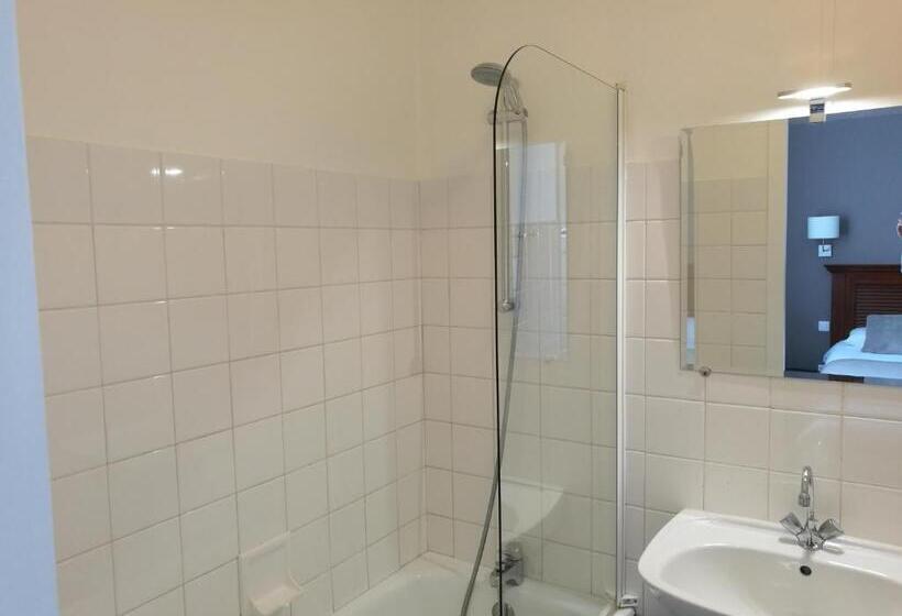 اتاق استاندارد, L Europe   Cholet Gare