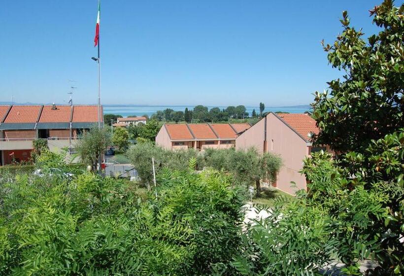 آپارتمان 1 خوابه با بالکن, Le Tre Isole