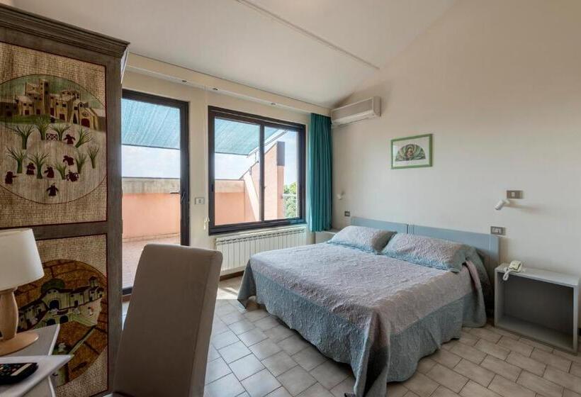 Superior Room with Terrace, Le Tre Isole