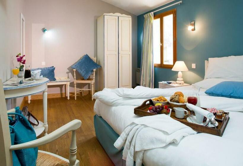 اتاق راحتی, Logis Hotel Les Flots Bleus