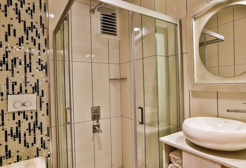 اتاق لوکس سه تخته, Linda Beach Class Hotel   Boutique Class