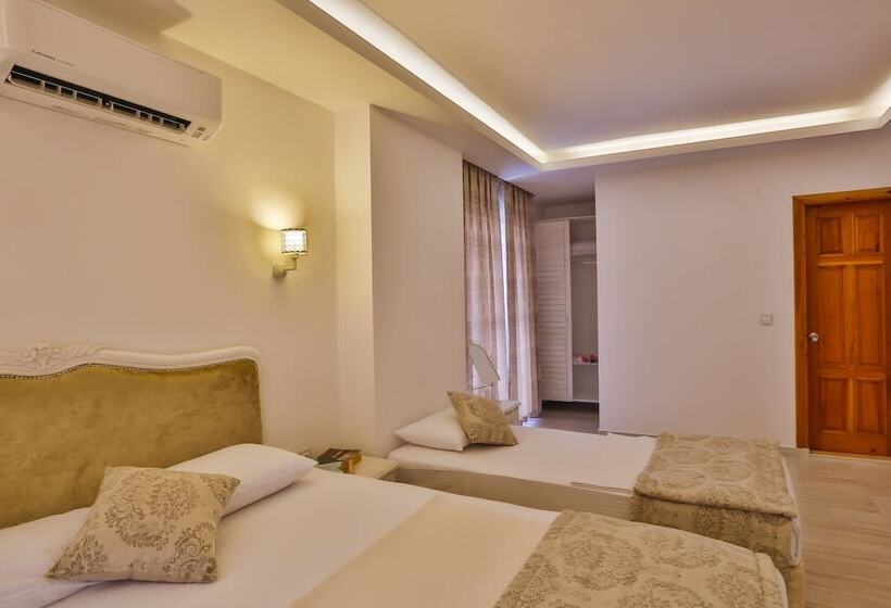 اتاق لوکس سه تخته, Linda Beach Class Hotel   Boutique Class