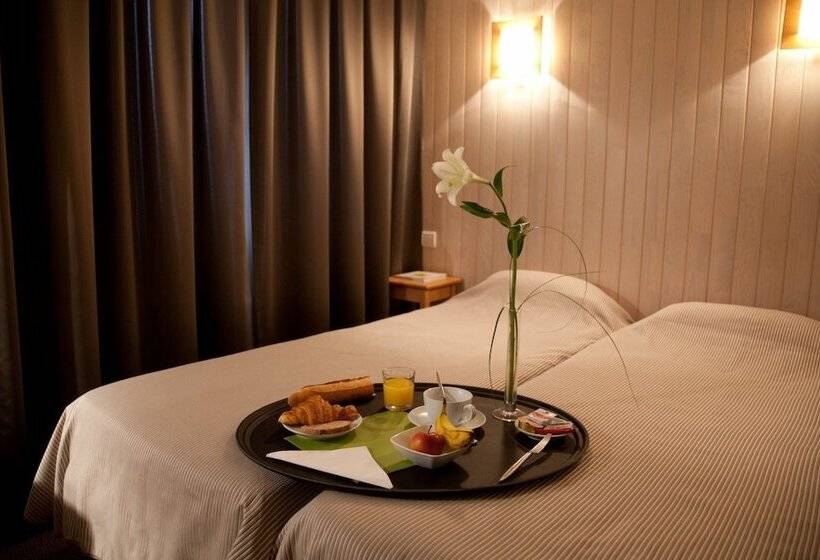 اتاق استاندارد, Logis Hôtel Le Relais