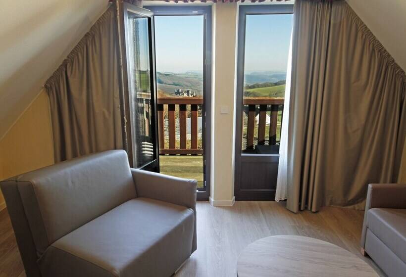 Superior Room with Balcony, Saint Fiacre