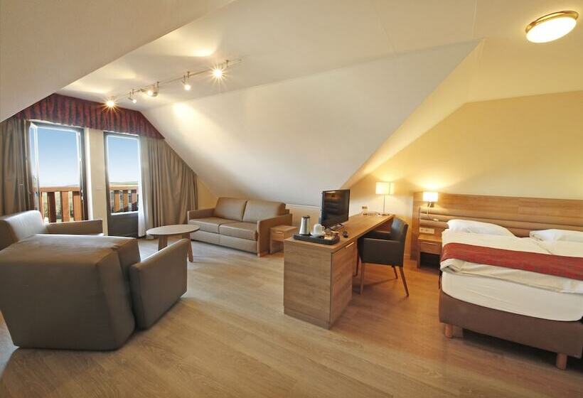 Superior Room with Balcony, Saint Fiacre