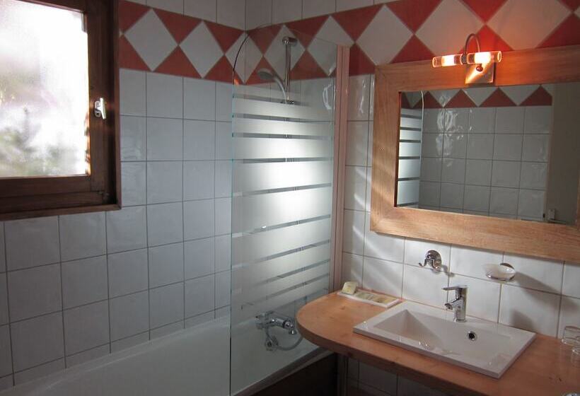 استودیوی استاندارد, Logis Hotel Gai Soleil