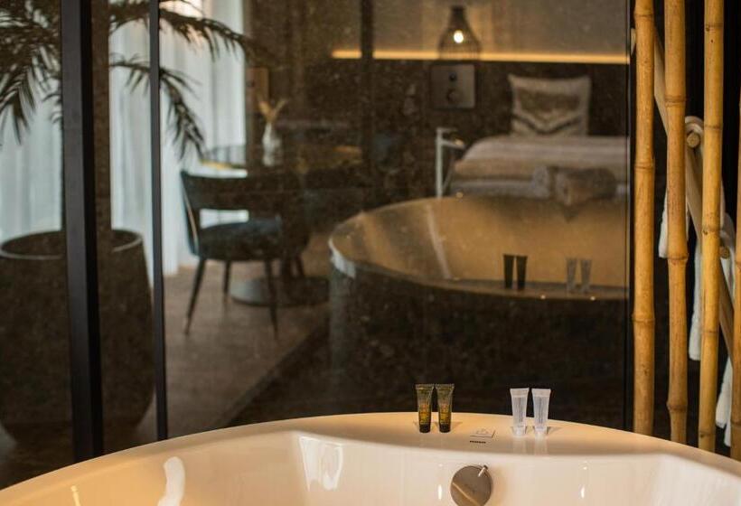 Suite with Hot Tub, Van Der Valk  Beveren