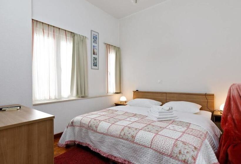 اتاق استاندارد, Apartments & Rooms Villa Maslina
