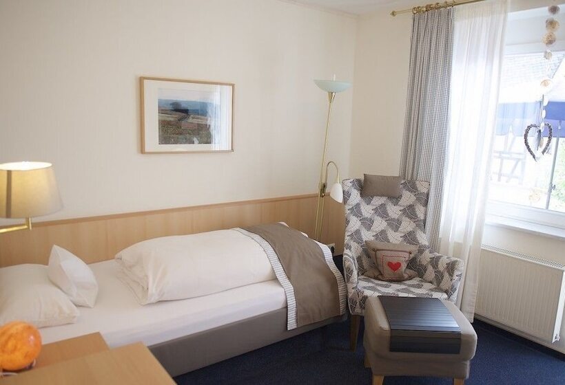 اتاق استاندارد یک نفره, Bio Hotel Forellenhof