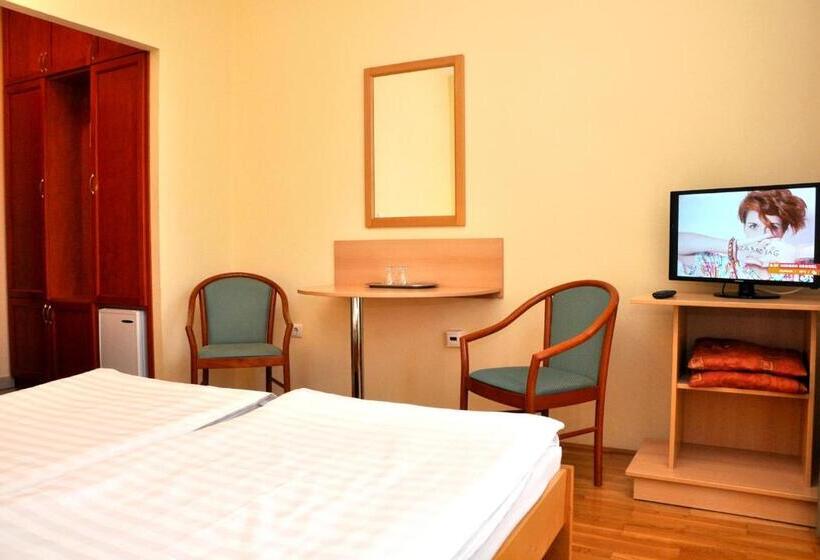 اتاق استاندارد, Ametiszt Hotel Harkány