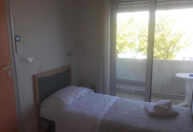 Chambre Economy Individuelle, Capri