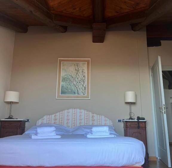 سوییت جونیور, Castelbourg