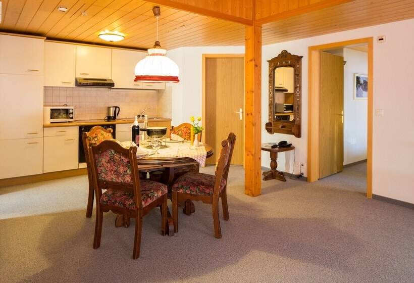１ベッドルームアパートメント, Grindelwalderhof
