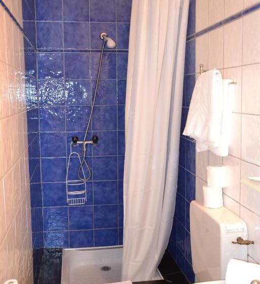 اتاق استاندارد یک نفره, Du Chateau