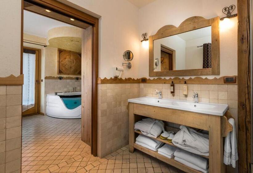 سوئیت با بالکن, Locanda Bellevue