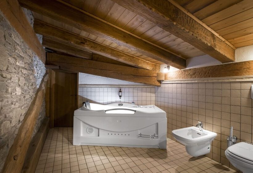 سوییت جونیور با بالکن, Locanda Bellevue