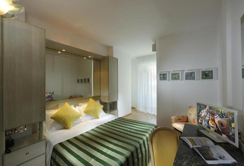 اتاق استاندارد یک نفره, Montecarlo
