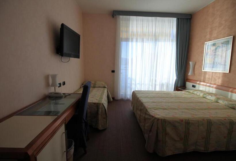 Triple Room Sea View, San Terenzo