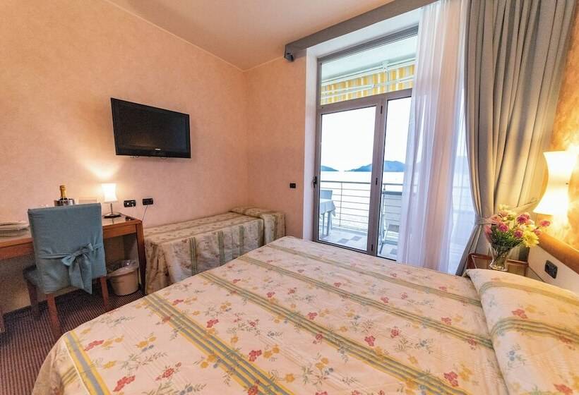 Chambre Triple Standard Vue Mer, San Terenzo