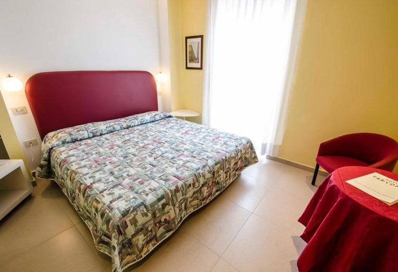 Standard Room, Tarconte