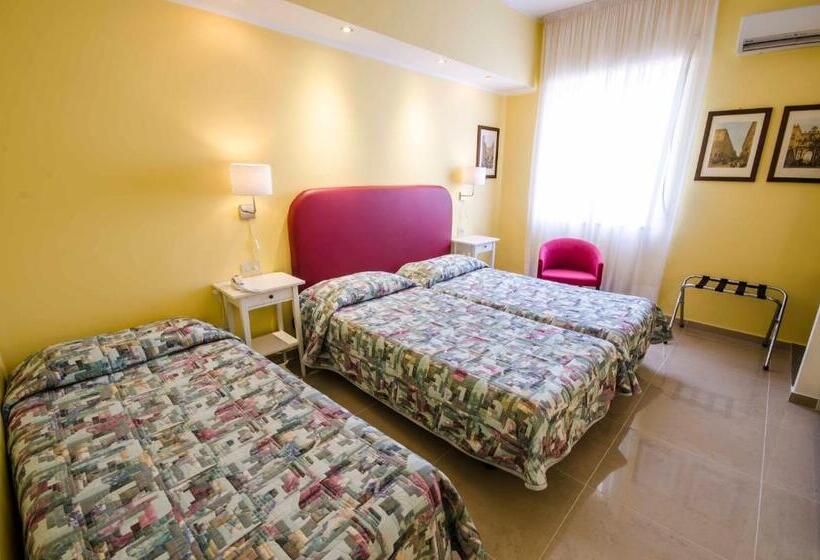 Standard Triple Room, Tarconte