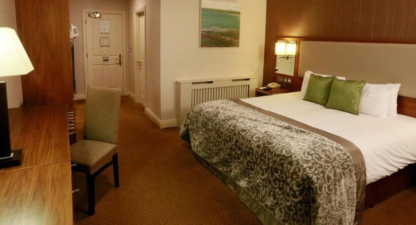 اتاق اجرایی با تخت بزرگ, Vaughan Lodge