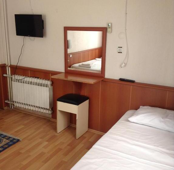 Standardzimmer, Mustafa