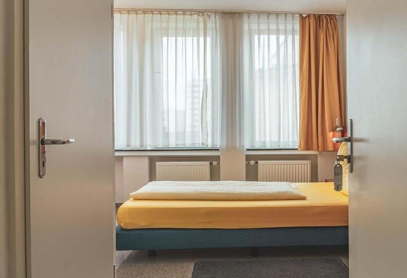 Standard Single Room, Park Friedrichstrasse