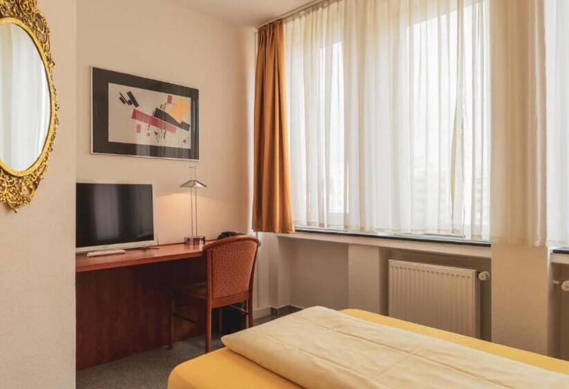 Standard Single Room, Park Friedrichstrasse