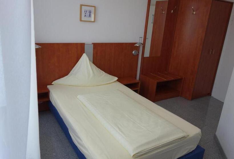 Standard Single Room, Park Friedrichstrasse