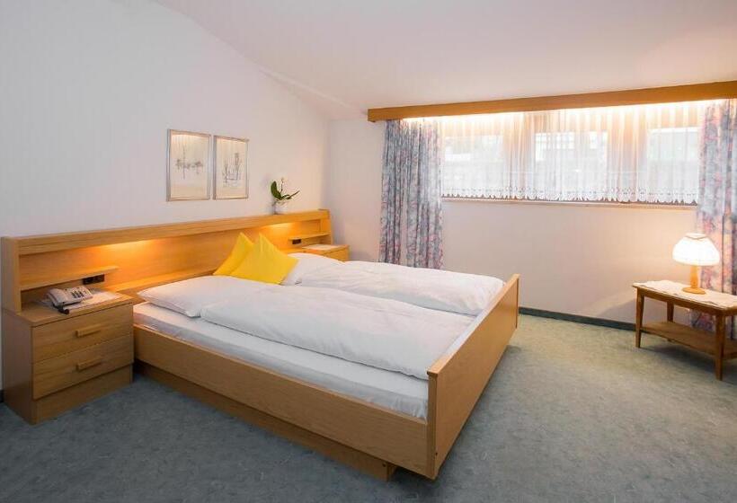 اتاق استاندارد, Alexandres