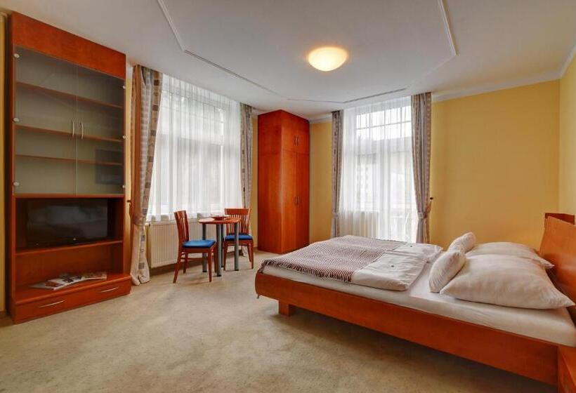 استودیوی استاندارد, Wellness Hotel La Passionaria
