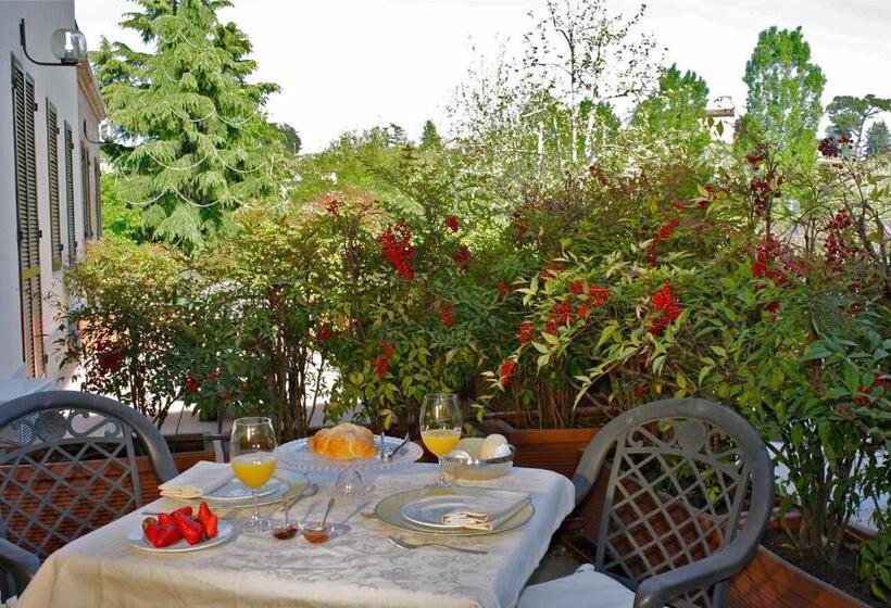 اتاق سوپریور, Villa Lauri