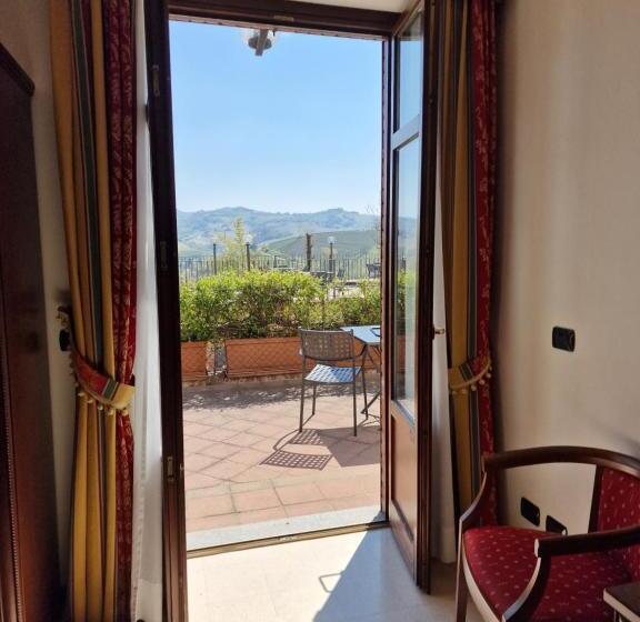 سوییت جونیور, Villa Lauri