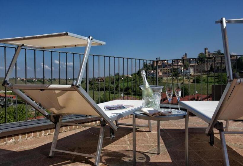 سوییت جونیور, Villa Lauri
