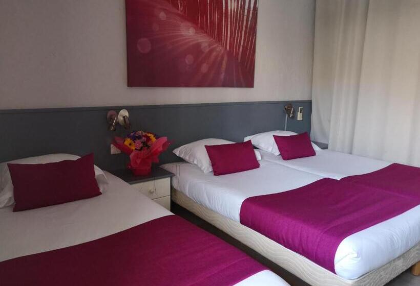 اتاق استاندارد سه نفره, Atoll Hotel Restaurant